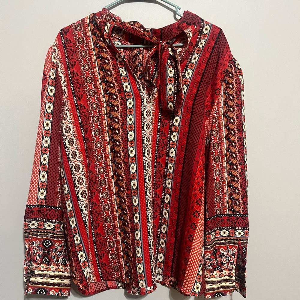 Red Patterned Long Sleeve Blouse - Picture 4 of 7